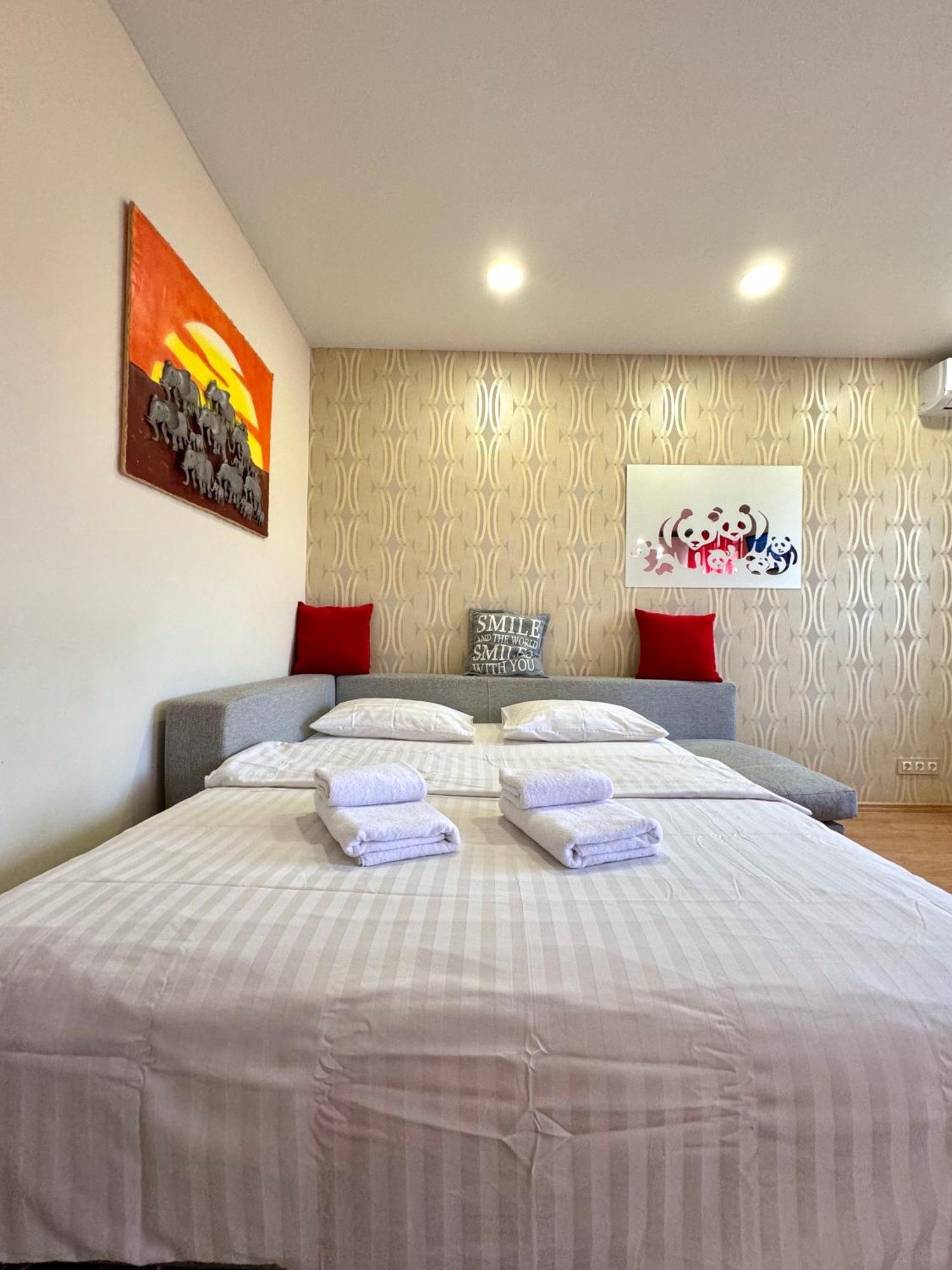 Apartpoltava Затишна 1-Кімнатна Студія,Новобудова В Самому Центрі Міста, Банківський Чек ภายนอก รูปภาพ