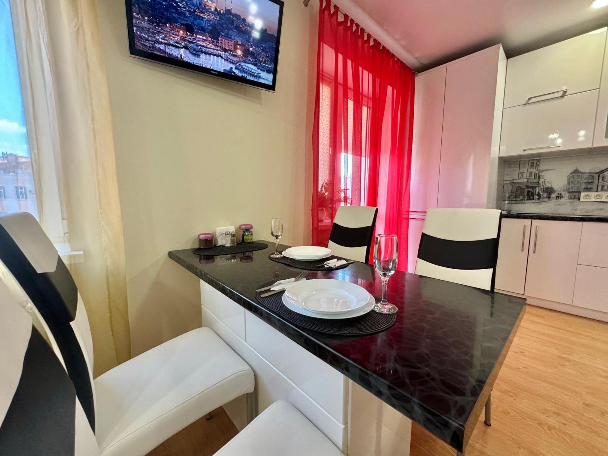 Apartpoltava Затишна 1-Кімнатна Студія,Новобудова В Самому Центрі Міста, Банківський Чек ภายนอก รูปภาพ